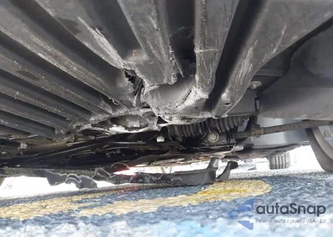 2011 Mercedes-Benz E 350 4Matic из США, поврежденный, VIN WDDHF8HB6BA355778